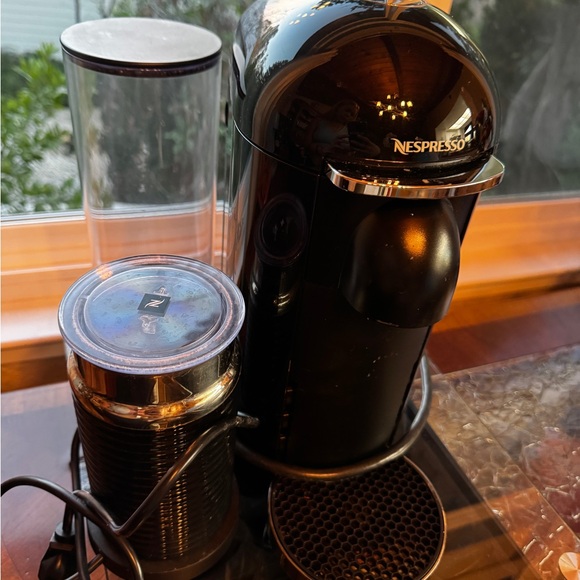 Nespresso Other - Nespresso Vertuo Plus Black Coffee Maker with Frother